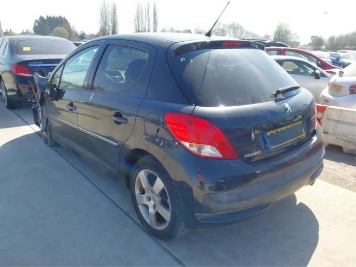 Peugeot 207/207+ 1.6 16V VTRi Sloopvoertuig (2010, Zwart, Saffierzwart)