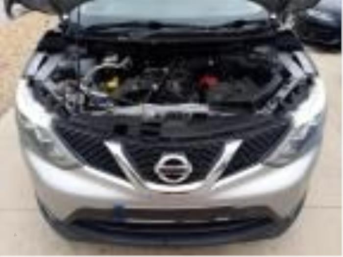 Nissan Qashqai 1.2 DIG-T 16V Sloopvoertuig (2014, Zilvergrijs)