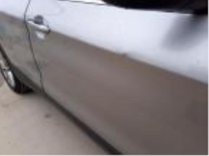 Nissan Qashqai 1.2 DIG-T 16V Sloopvoertuig (2014, Zilvergrijs)