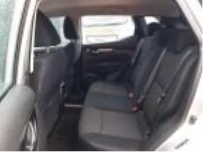 Nissan Qashqai 1.2 DIG-T 16V Sloopvoertuig (2014, Zilvergrijs)