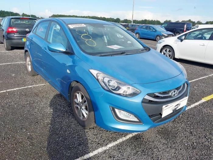 Hyundai i30 1.4 16V Sloopvoertuig (2014, Blauw)