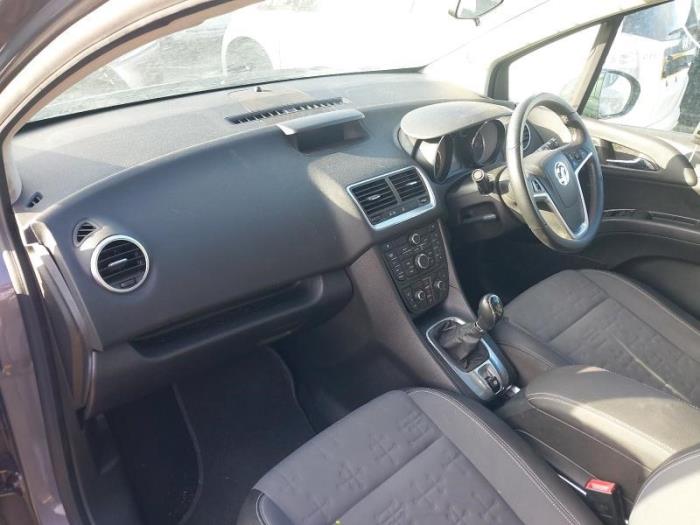 Opel Meriva 1.4 Turbo 16V Ecotec Skrotfordon (2015, DONKER GRIJS)