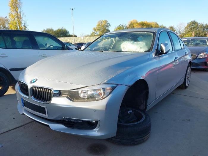 BMW 3 serie 320i 2.0 16V Sloopvoertuig (2013, Zilver)