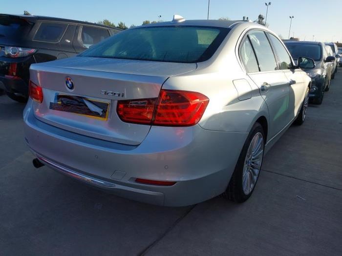 BMW 3 serie 320i 2.0 16V Sloopvoertuig (2013, Zilver)