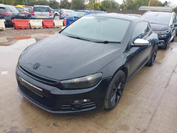 Volkswagen Scirocco 2.0 TSI 16V Skrotfordon (2009, ZWART)
