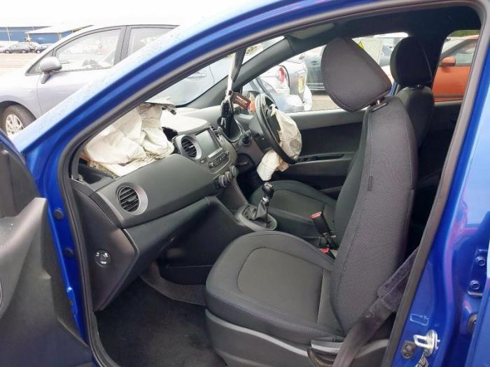 Hyundai i10 1.0 12V Skrotfordon (2018, BLAUW BLAU)