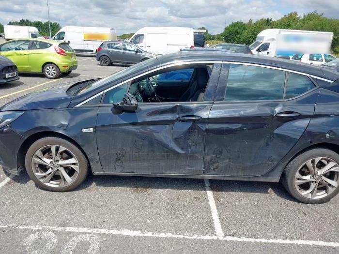 Opel Astra K 1.0 SIDI Turbo 12V Skrotfordon (2016, ZWART)