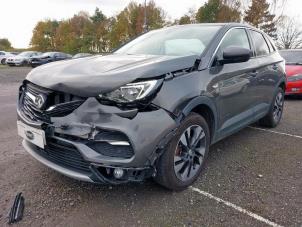 Opel Grandland 1.2 Turbo 12V  (Rozbiórka)