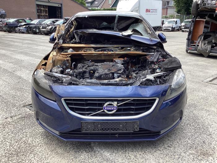 Volvo V40 1.6 D2 Samochód złomowany (2015, Niebieski)
