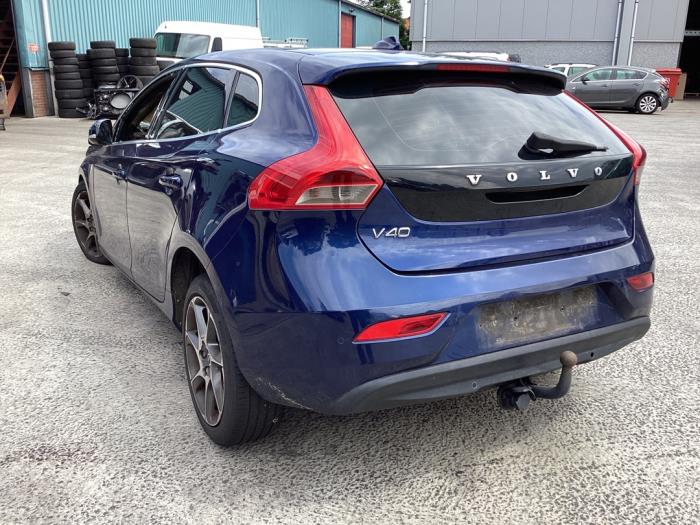 Volvo V40 1.6 D2 Samochód złomowany (2015, Niebieski)