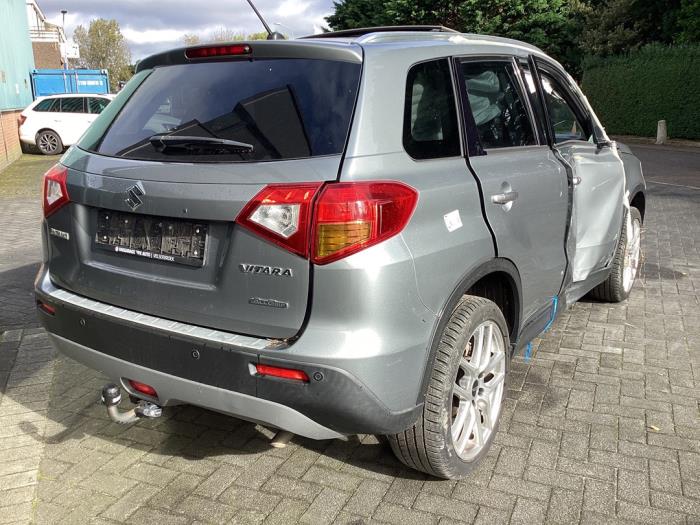 Suzuki Vitara 1.6 16V VVT AllGrip Skrotfordon (2016, GRIJS)