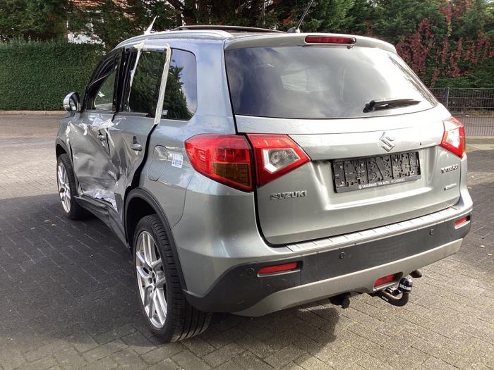 Suzuki Vitara 1.6 16V VVT AllGrip Skrotfordon (2016, GRIJS)