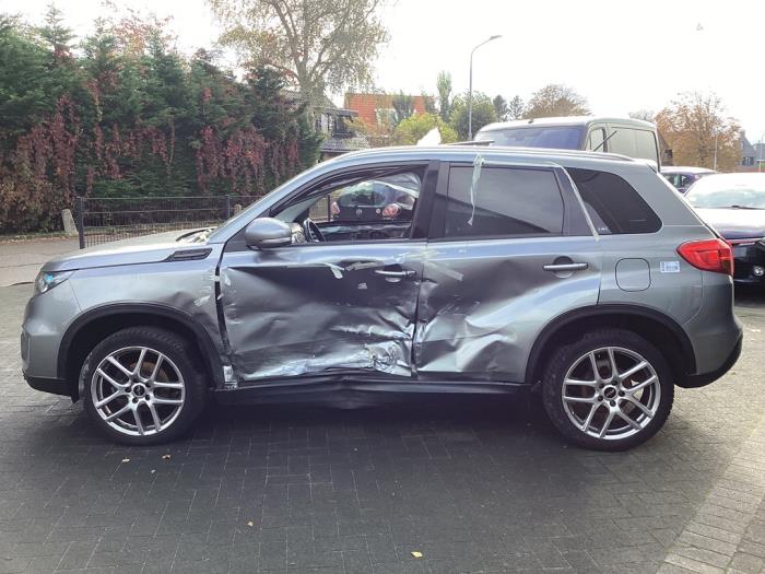 Suzuki Vitara 1.6 16V VVT AllGrip Skrotfordon (2016, GRIJS)