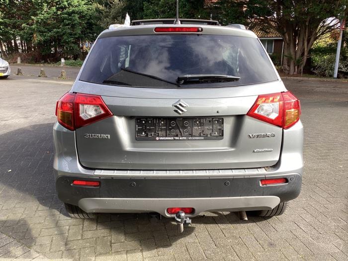 Suzuki Vitara 1.6 16V VVT AllGrip Skrotfordon (2016, GRIJS)