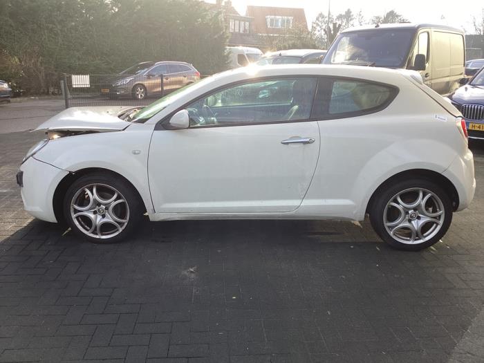 Alfa Romeo MiTo 1.3 JTDm 16V Eco Sloopvoertuig (2011, Wit)