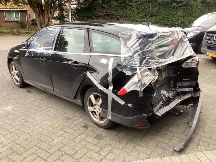 Ford Focus 3 Wagon 1.6 Ti-VCT 16V 125 Skrotfordon (2012, ZWART)