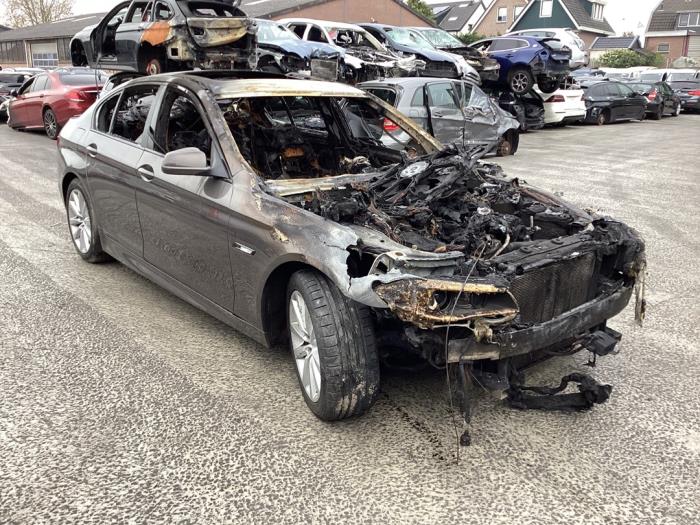 BMW 5 serie 535d 24V Samochód złomowany (2011, Brazowy)