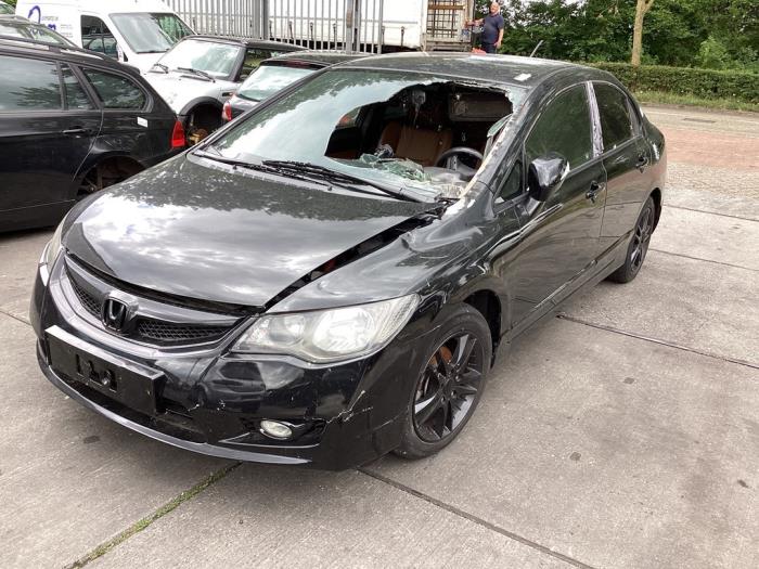 Honda Civic 1.3 Hybrid Samochód złomowany (2010, Czarny)