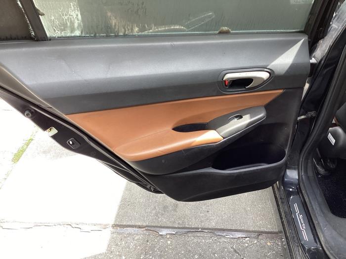 Honda Civic 1.3 Hybrid Samochód złomowany (2010, Czarny)