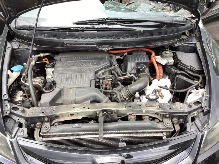 Honda Civic 1.3 Hybrid Samochód złomowany (2010, Czarny)