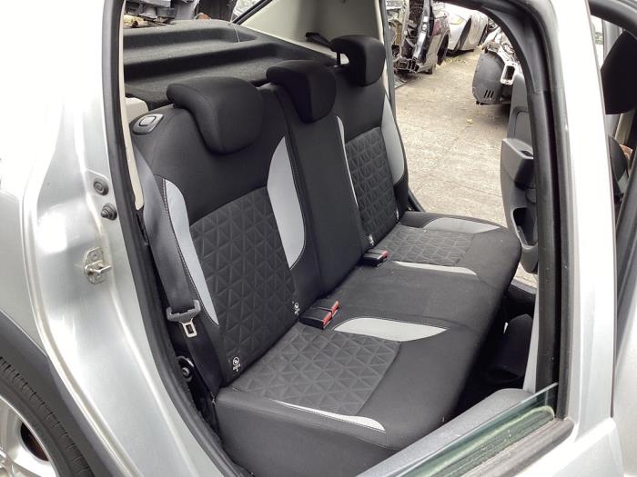 Dacia Sandero II 0.9 TCE 12V Sloopvoertuig (2015, Zilvergrijs)