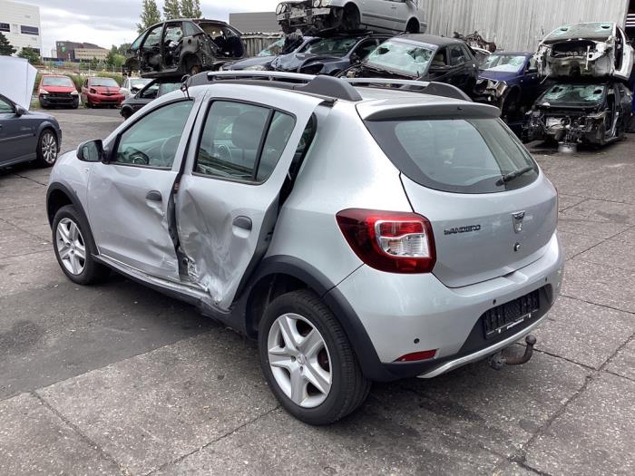 Dacia Sandero II 0.9 TCE 12V Sloopvoertuig (2015, Zilvergrijs)