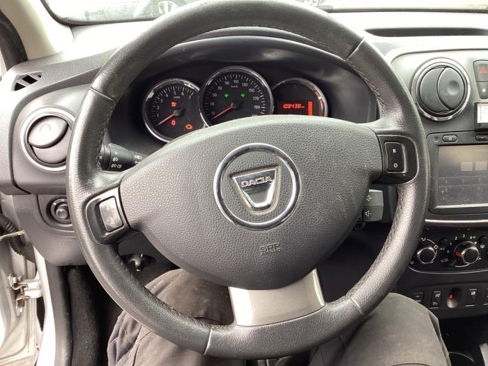 Dacia Sandero II 0.9 TCE 12V Sloopvoertuig (2015, Zilvergrijs)