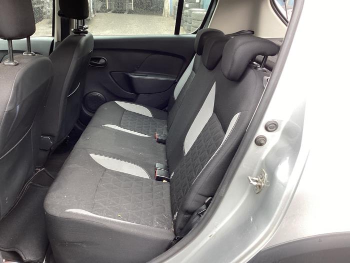 Dacia Sandero II 0.9 TCE 12V Sloopvoertuig (2015, Zilvergrijs)