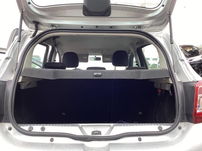 Dacia Sandero II 0.9 TCE 12V Sloopvoertuig (2015, Zilvergrijs)