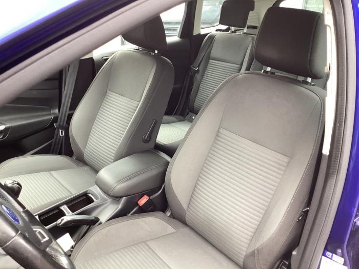 Ford C-Max 1.0 Ti-VCT EcoBoost 12V 125 Skrotfordon (2017, BLAUW)