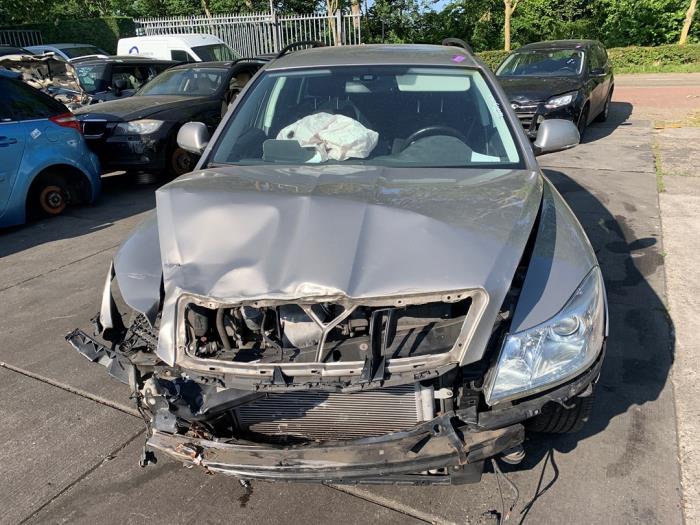 Skoda Octavia Combi 1.2 TSI Sloopvoertuig (2013, Beige)