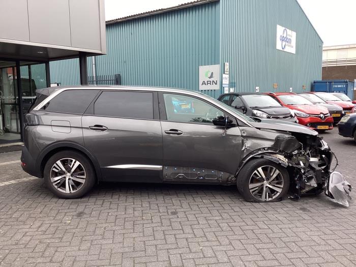Peugeot 5008 17- Skrotfordon (2022, GRIJS GRIS PLATIUM)