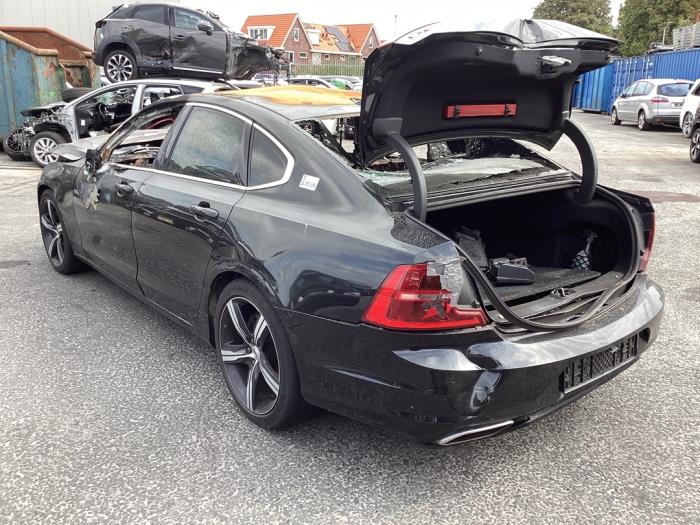Volvo S90 II 2.0 D3 16V Sloopvoertuig (2018, Zwart)