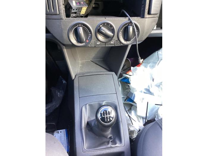 Volkswagen Polo IV 1.4 16V Samochód złomowany (2008, Szary)