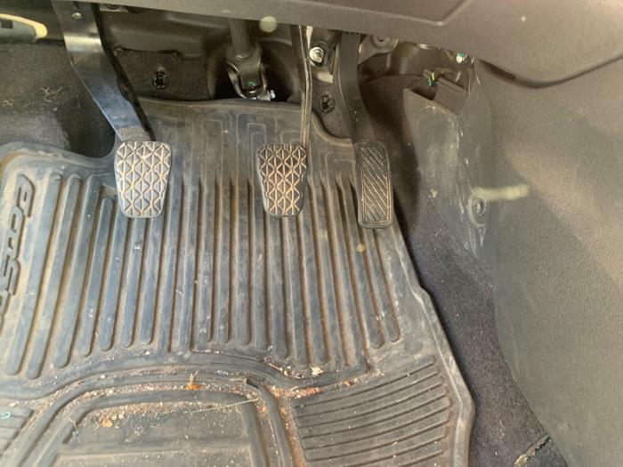 Ford EcoSport 1.0 EcoBoost 12V 125 Samochód złomowany (2015, Szary)