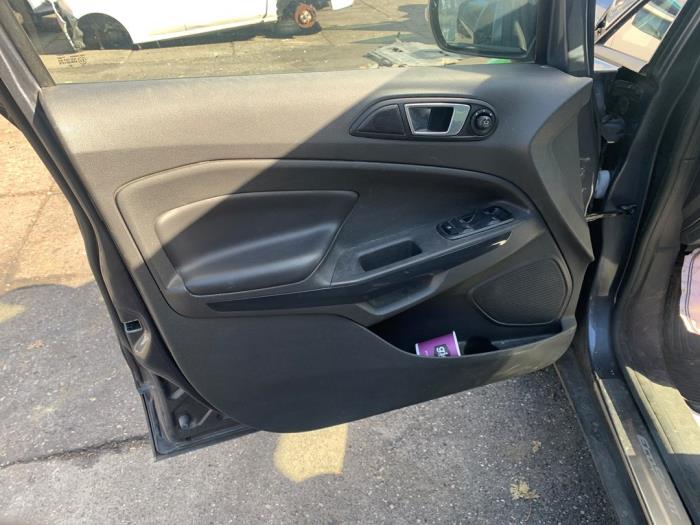 Ford EcoSport 1.0 EcoBoost 12V 125 Samochód złomowany (2015, Szary)