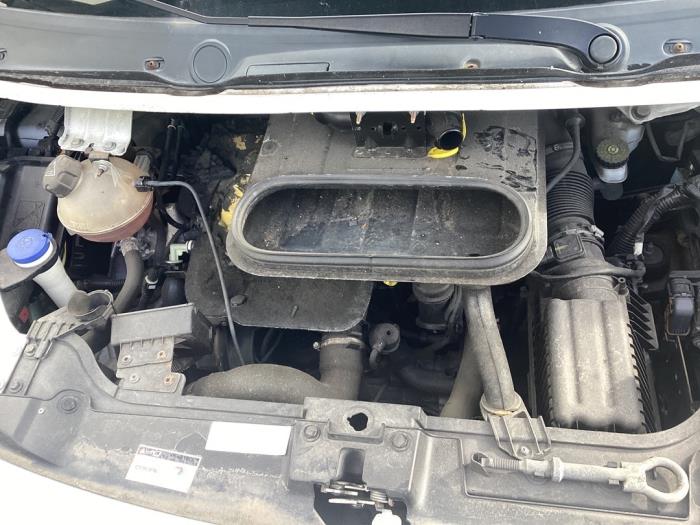 Citroen Jumpy 2.0 HDI 120 16V Skrotfordon (2011, WIT)