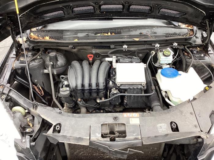 Mercedes B 1.7 B-170 16V Skrotfordon (2009, ZWART)