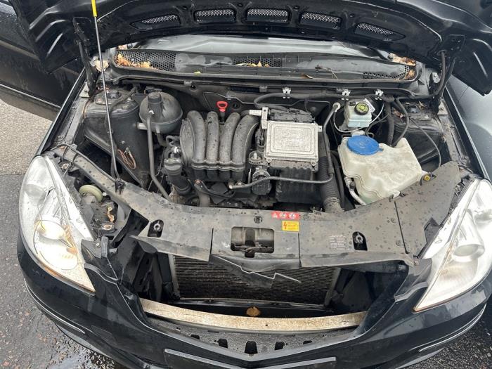 Mercedes B 1.7 B-170 16V Skrotfordon (2009, ZWART)