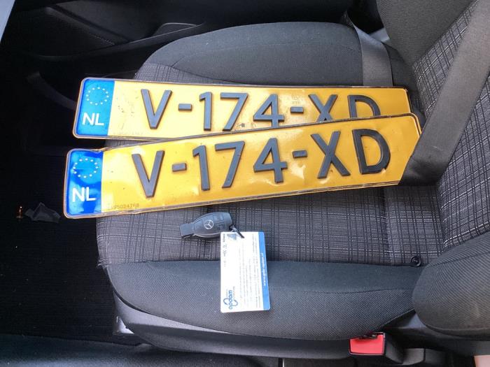 Mercedes Vito 1.6 111 CDI 16V Samochód uszkodzony (2019, Granit)