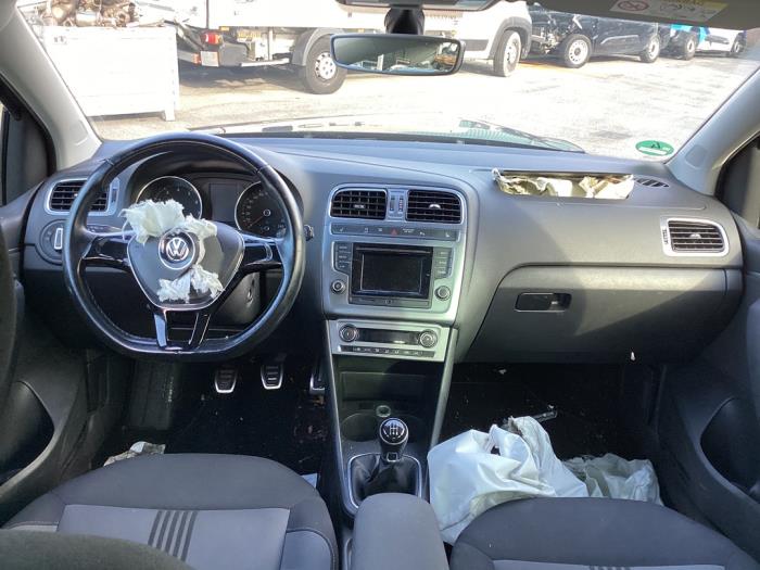 Volkswagen Polo V 1.0 12V BlueMotion Technology Sloopvoertuig (2016, Zwart)