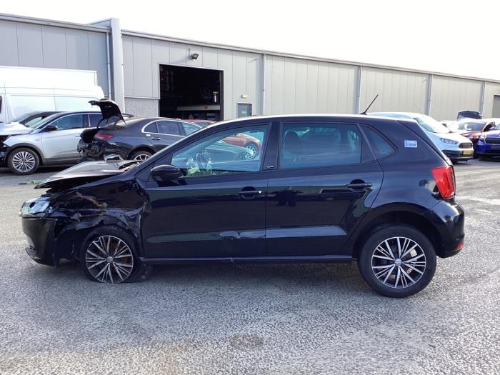 Volkswagen Polo V 1.0 12V BlueMotion Technology Sloopvoertuig (2016, Zwart)