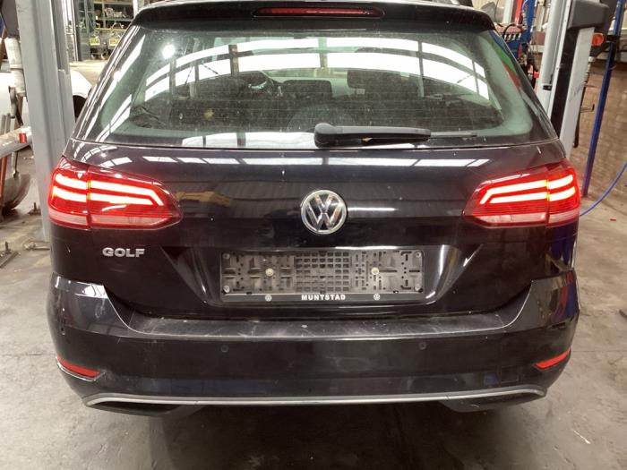 Volkswagen Golf VII Variant 1.0 TSI 12V BlueMotion Technology Skrotfordon (2020, ZWART)