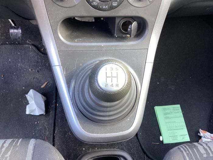 Opel Agila 1.0 12V Skrotfordon (2011, GRIJS)