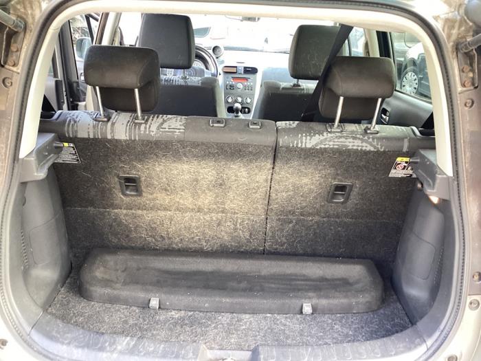 Opel Agila 1.0 12V Skrotfordon (2011, GRIJS)