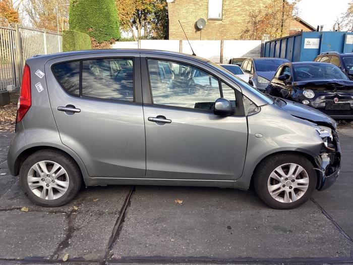Opel Agila 1.0 12V Skrotfordon (2011, GRIJS)