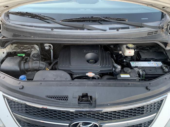 Hyundai H-300 2.5 CRDi Samochód złomowany (2008, Granit)