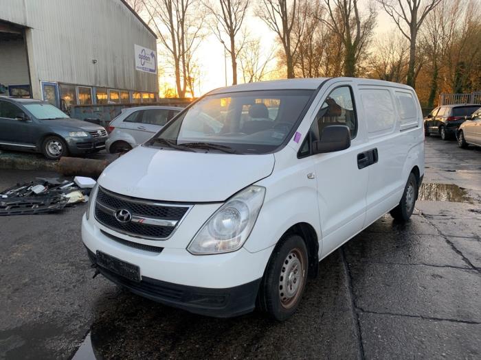 Hyundai H-300 2.5 CRDi Samochód złomowany (2008, Granit)