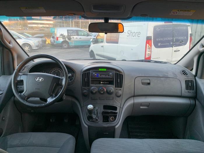 Hyundai H-300 2.5 CRDi Samochód złomowany (2008, Granit)