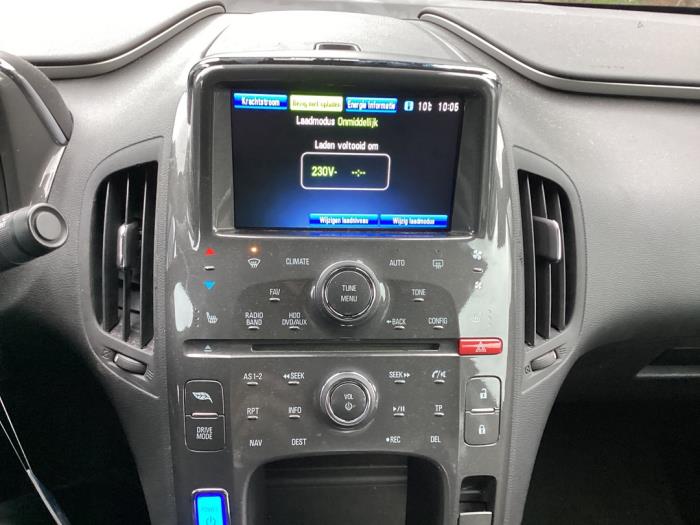 Opel Ampera 1.4 16V Samochód uszkodzony (2013, Czarny)